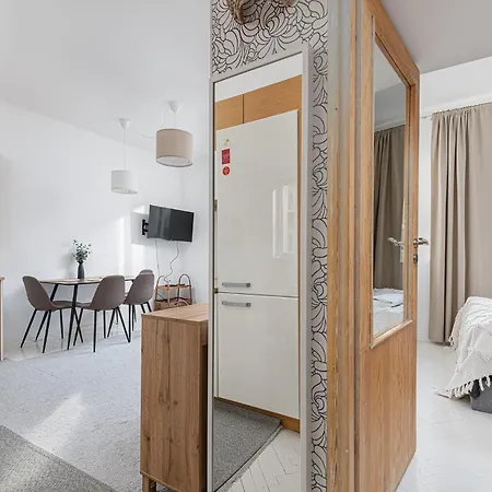 Apartment Rentplanet - Sniadeckich Warsaw